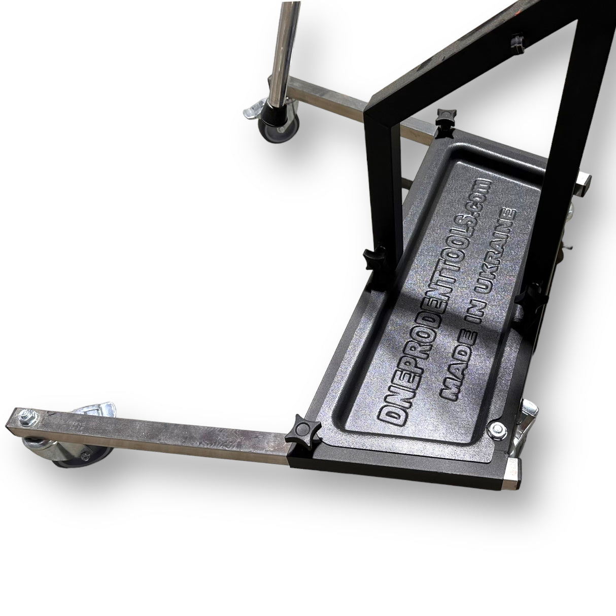 DNE: LIGHT STAND