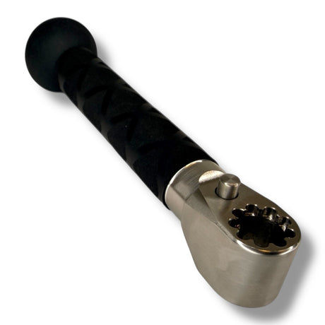 Anson PDR Compact HUB Rattlesnake tail set handle with black grip and metal connector.